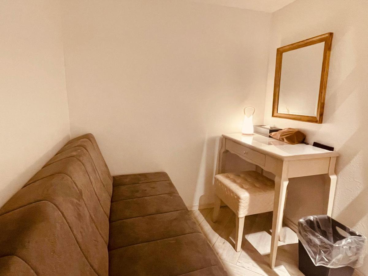 Phoenix Park Hotel 나고 외부 사진